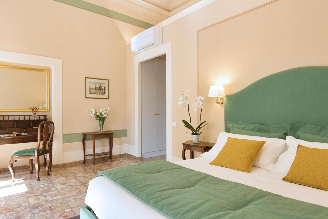 Luxury Bed And Breakfast Cerretani Palace Firenze Kültér fotó